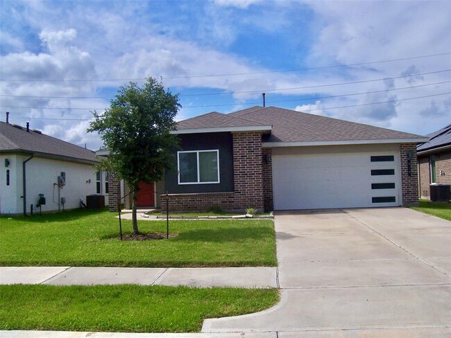 Primary Photo - 819 Teal Moon Dr