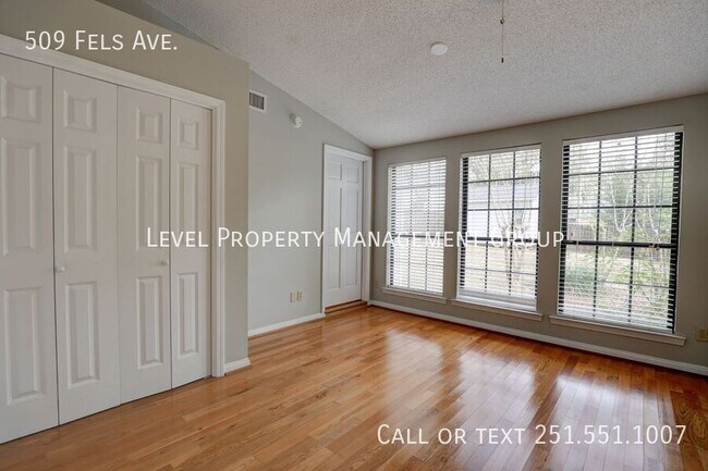 Building Photo - 509 Fels Ave