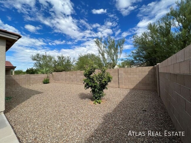 Building Photo - 3478 W Sagebrush Hills Ct