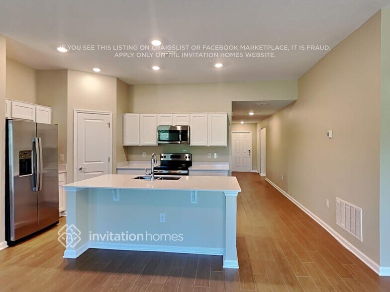 Building Photo - 1002 Caitlin Loop