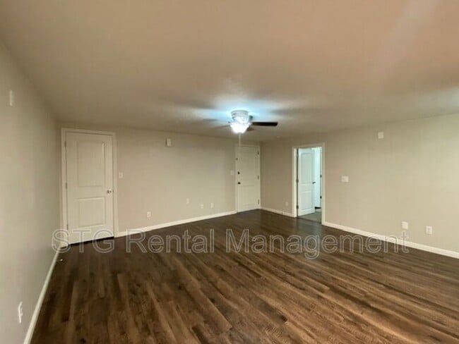 Building Photo - 145 E 500 S