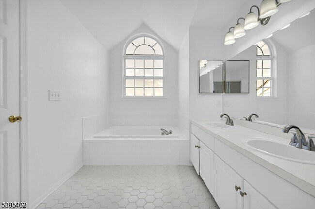 Building Photo - 11 Timothy Ct