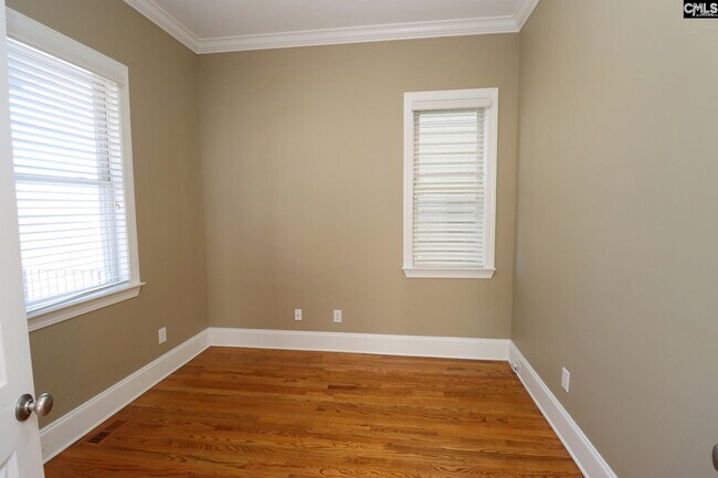 Building Photo - 1008 Woodrow St