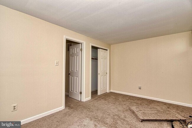 Building Photo - 2205 Cedar Mill Ct