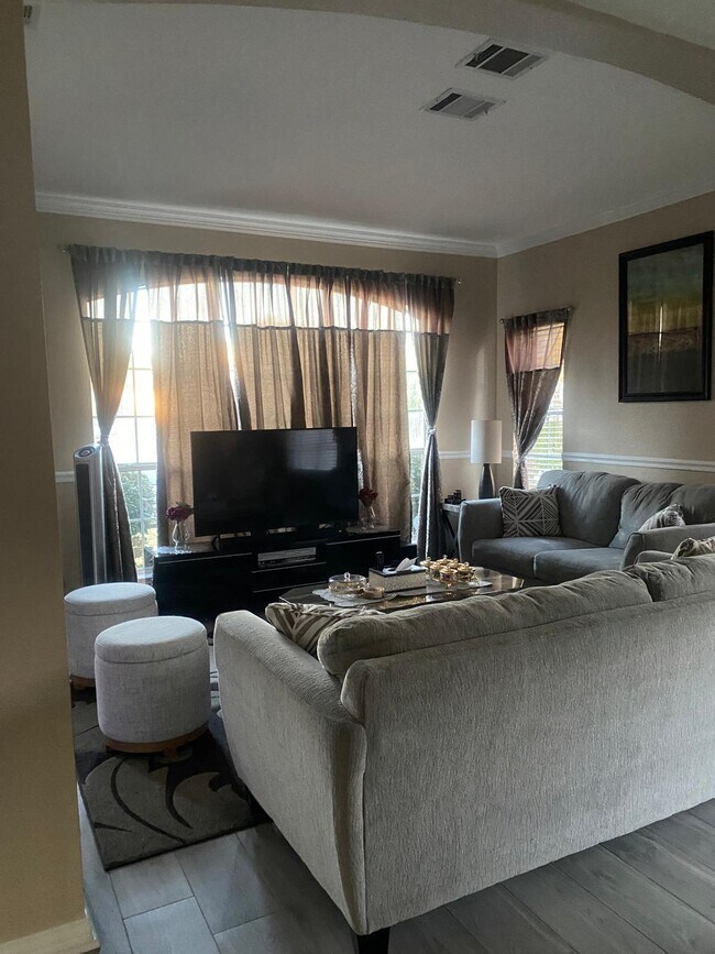 Building Photo - 2502 Younger Ct