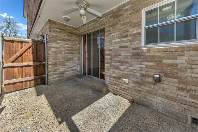 Building Photo - 7906 Royal Ln