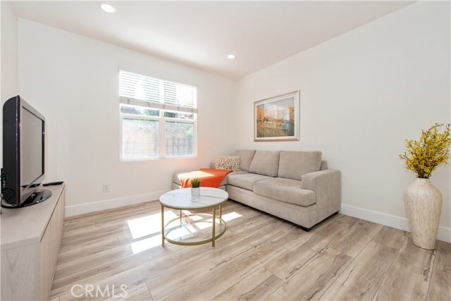 Building Photo - 94 Chantilly