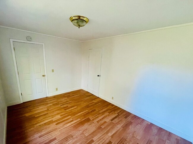 Building Photo - 24 Coronado Ave