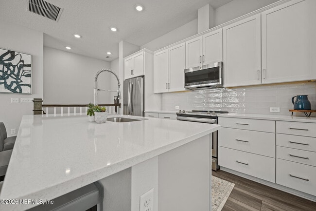 Building Photo - 7440 Loggerhead Ct