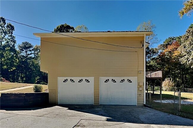 Building Photo - 166 Kelly Ct