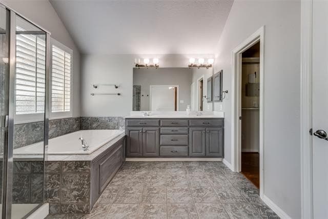 Building Photo - 2435 Waterside Dr