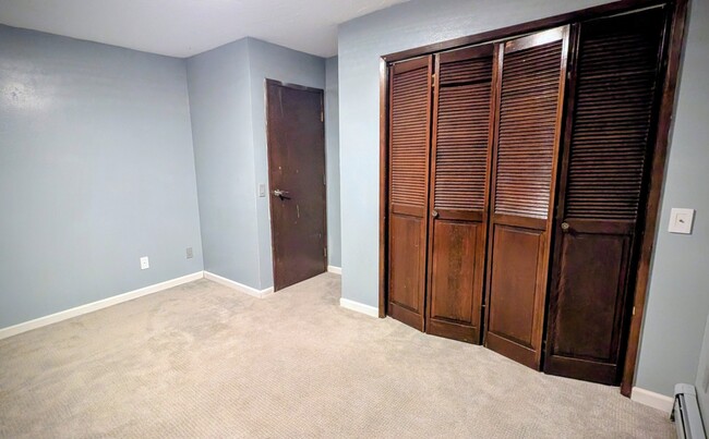 Building Photo - 1240 Joyce Dr