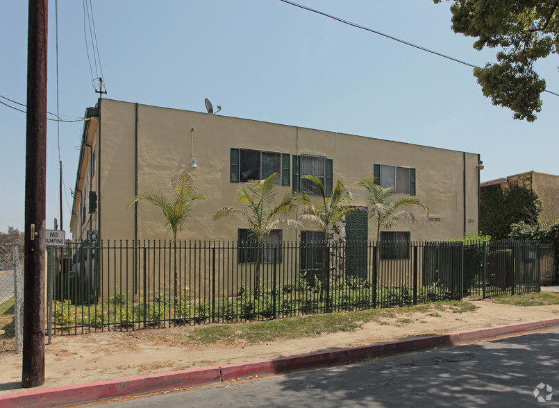 Primary Photo - Atlantic Apartments