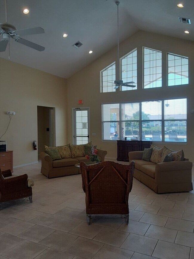 Building Photo - FREE RENT!!! Condo at Club Cortile, Kissimmee