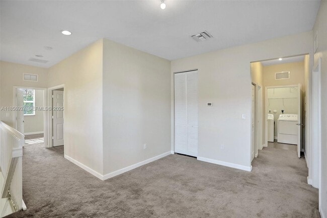 Building Photo - 9500 SW 167th Ave