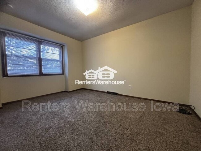 Building Photo - 4122 77th St Cir