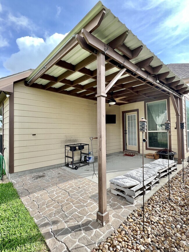 Building Photo - 15427 Baker Meadow Loop