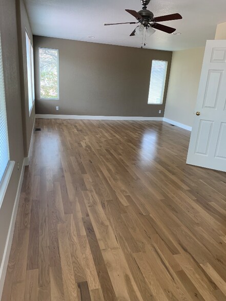 Building Photo - 1521 Laurenwood Way