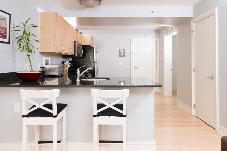 Building Photo - 800 4th St SW