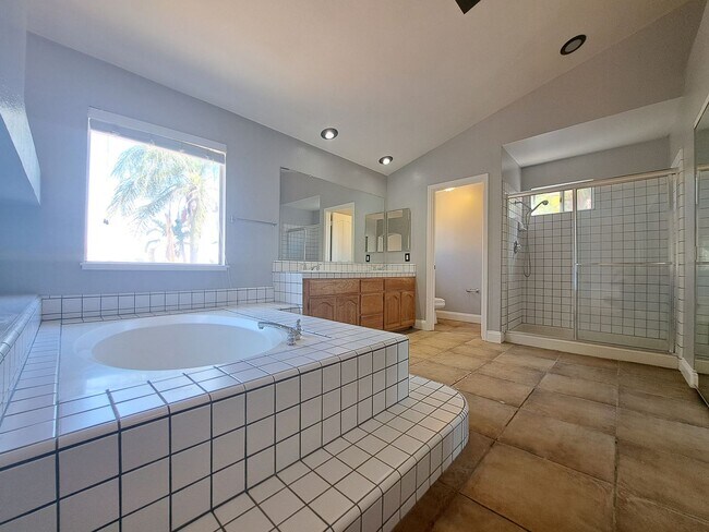 Building Photo - Expansive Oasis with a Guest House, Pool, ...