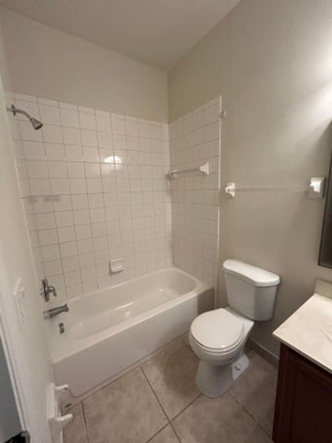 Building Photo - 9080 Preston Pl