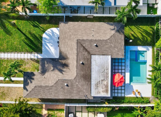 Building Photo - 7528 Buccaneer Ave