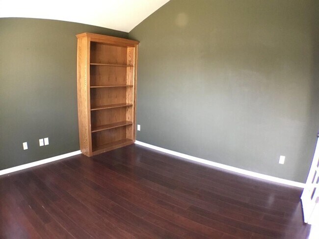 Building Photo - 18001 Montoro Way