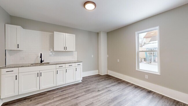 Building Photo - 3794 W 31st St