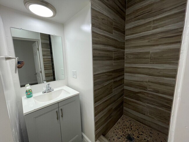 Building Photo - Burney Street Triplex