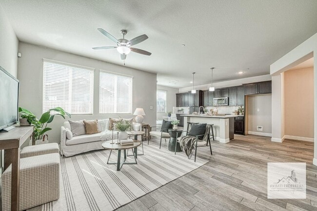 Building Photo - Stunning Granville Home in Copper River Canvas Gated Community!