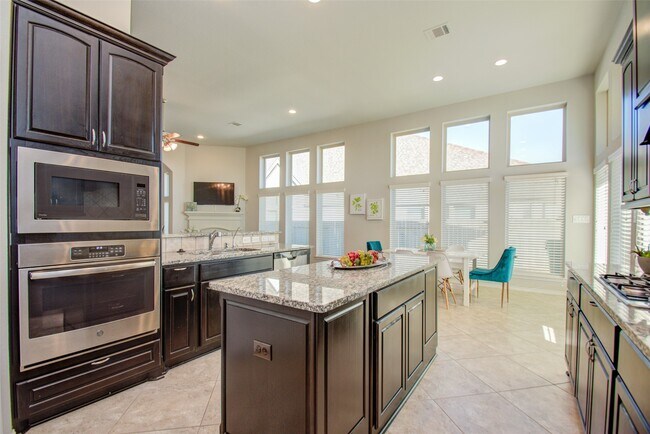 Building Photo - 13520 Mason Canyon Ln