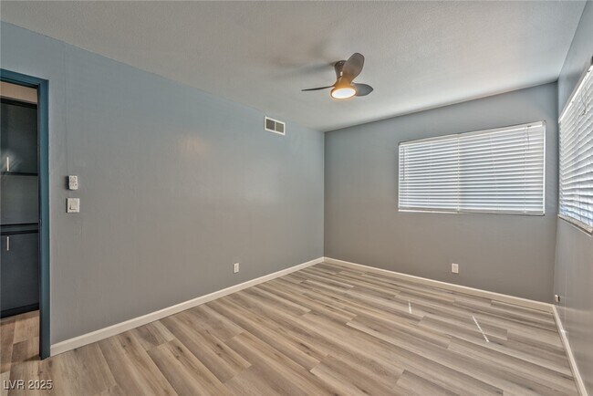 Building Photo - 7216 Archcrest Ave