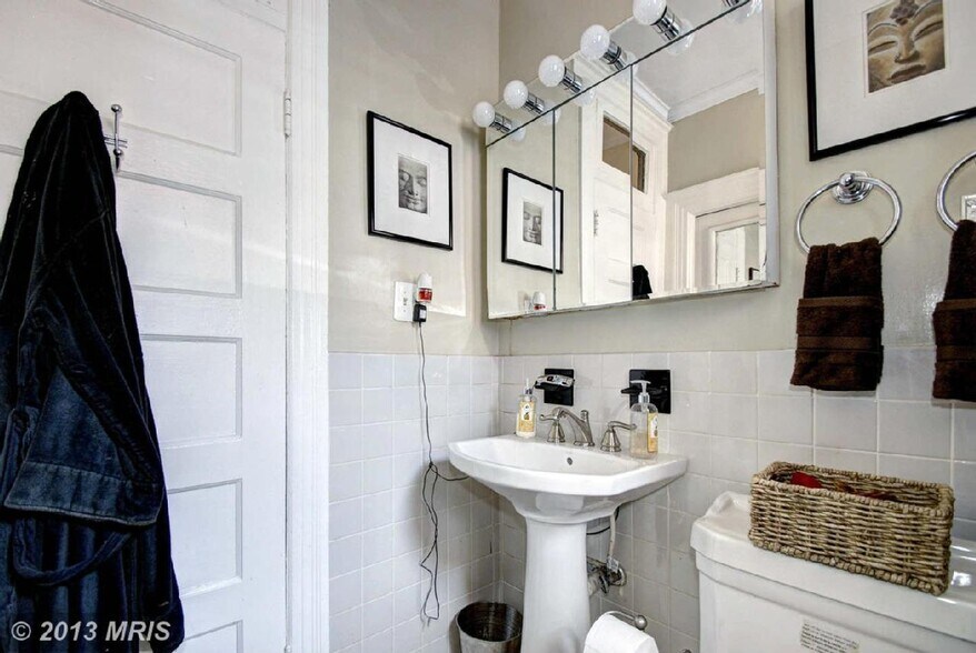 2nd bathroom 1 - 67 W St NW