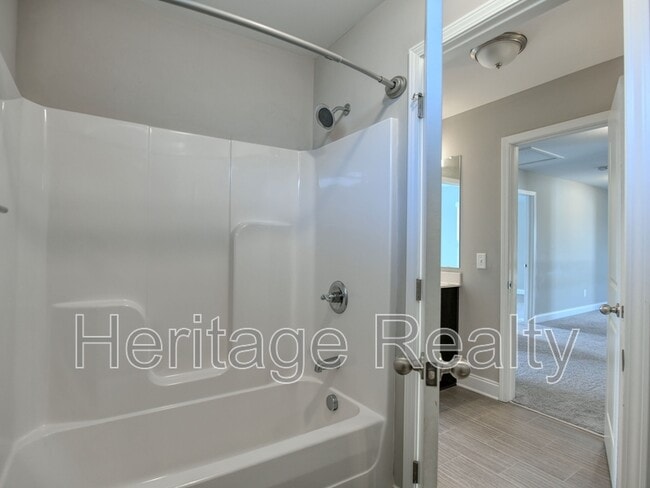 Building Photo - 2212 Scarlet Tanager St