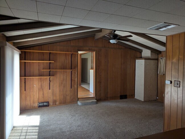 Building Photo - 17303 W Belmont Ave