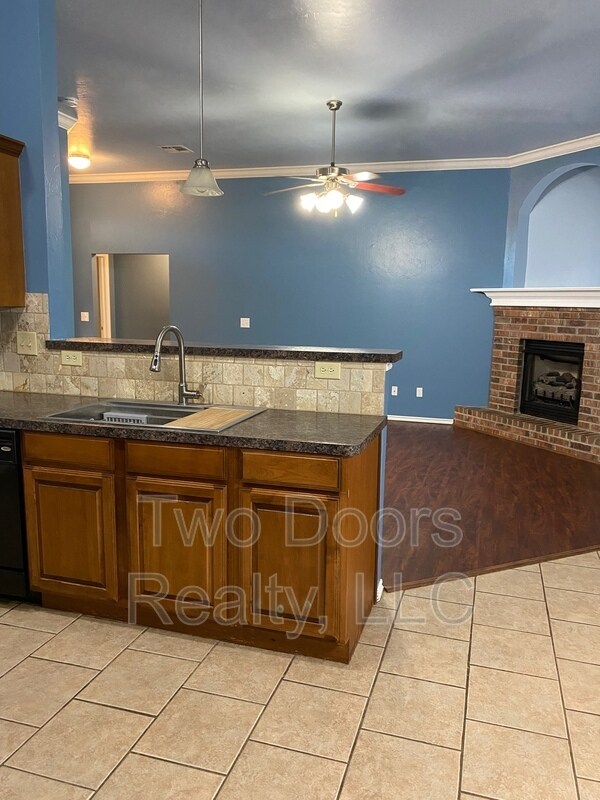 Building Photo - 7921 Frye Ln