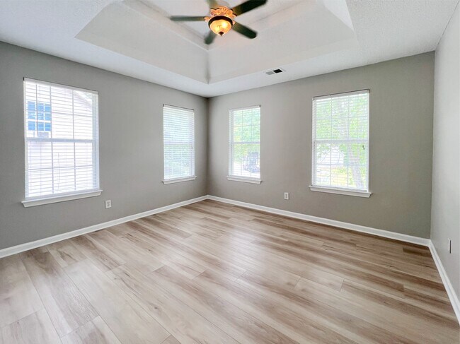 Building Photo - 5983 Hitt Lake Trail