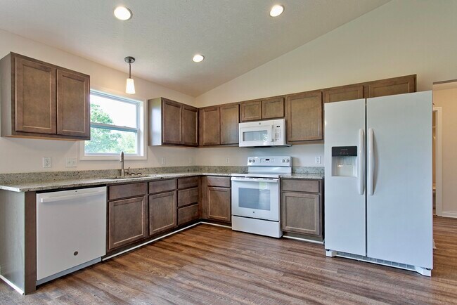 Building Photo - 150 Choctaw Dr