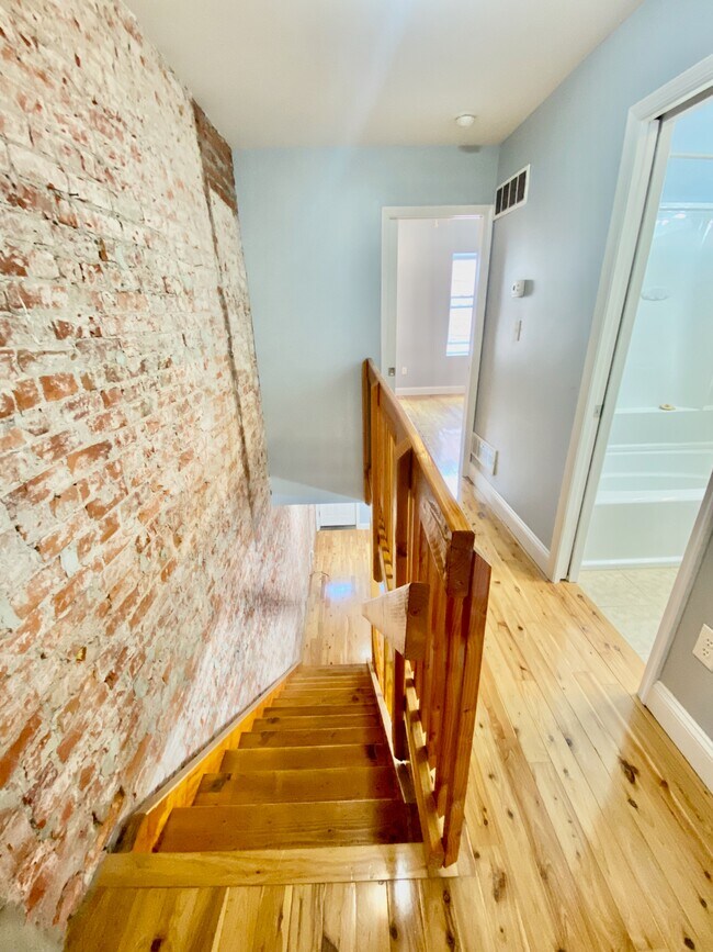 Building Photo - 2027 S Watts St.