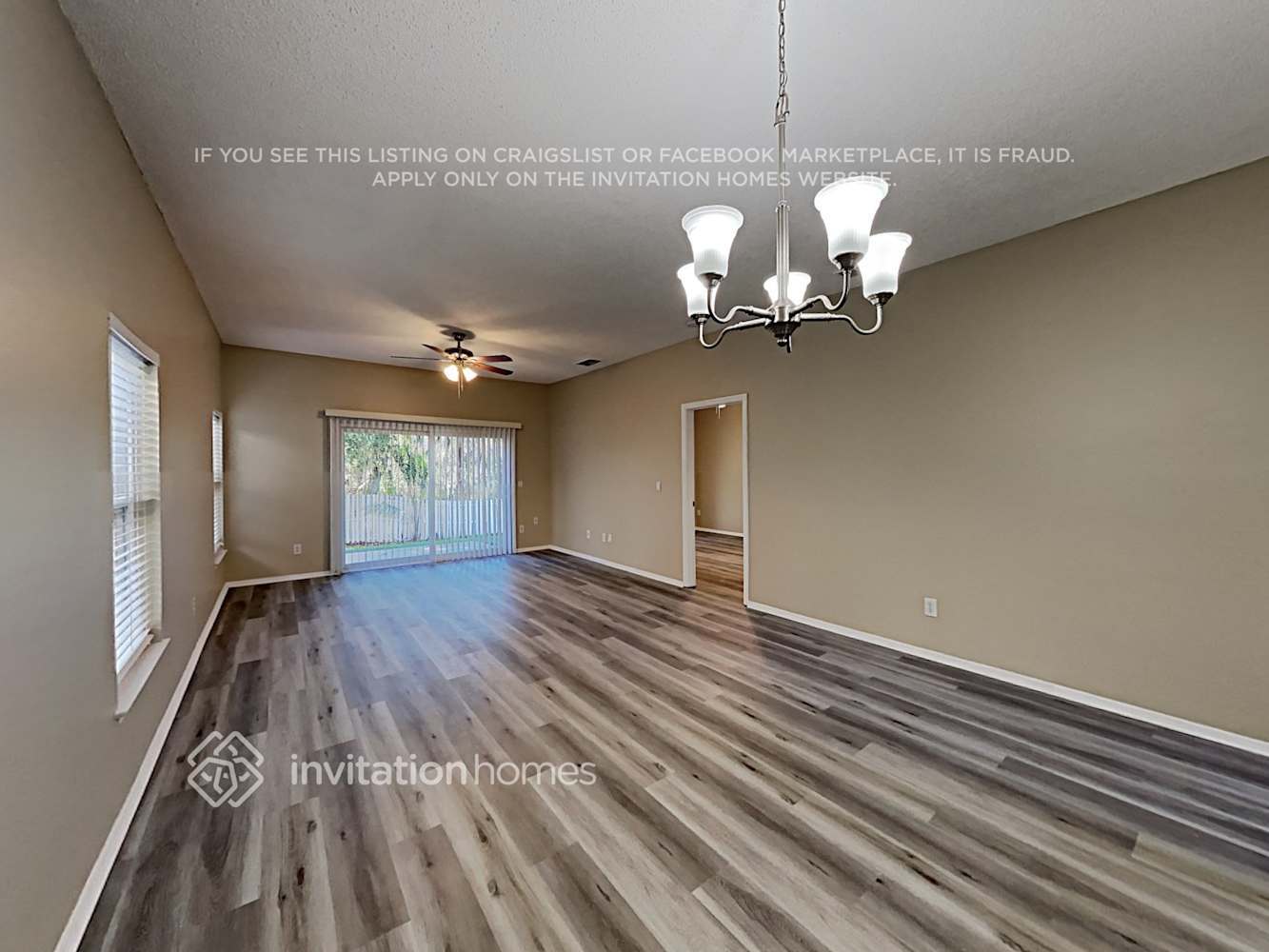 Building Photo - 1710 Mandavilla Dr