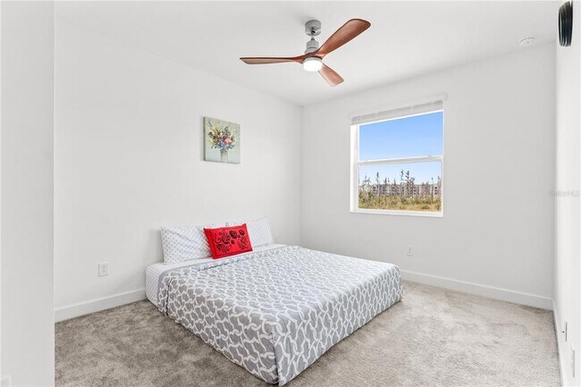 Building Photo - 32558 Tree of Life Ave