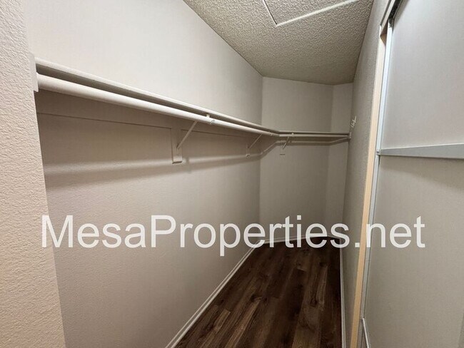 Building Photo - 14721 Cinnamon Dr