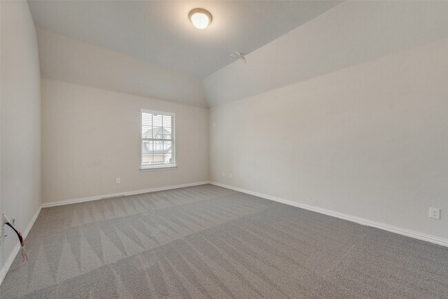 Building Photo - 2617 Walnut Creek Ln