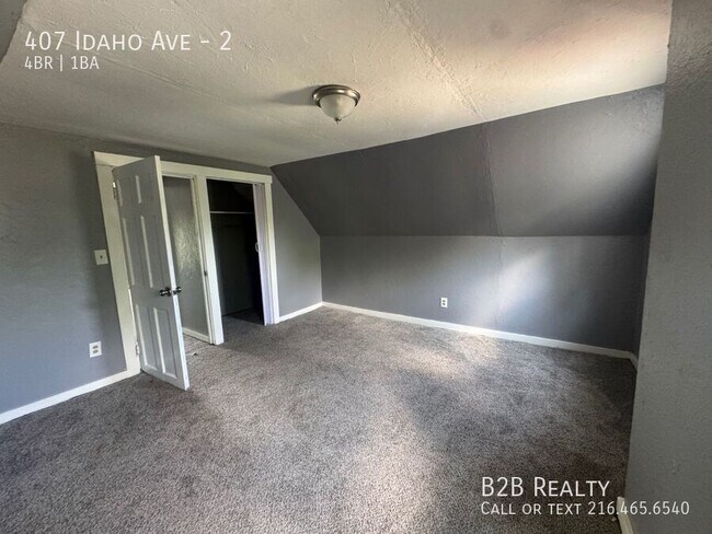 Building Photo - 407 Idaho Ave
