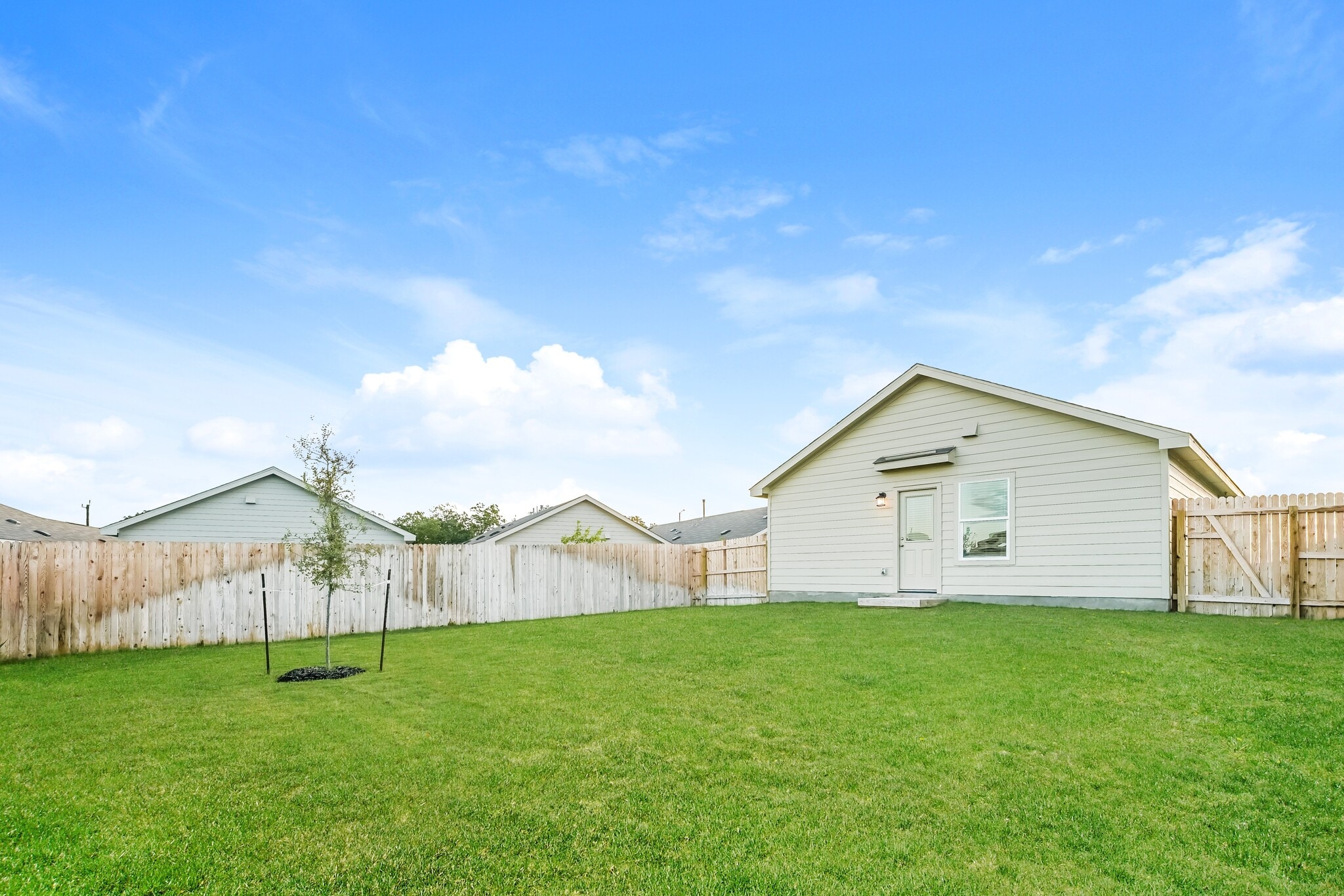 Building Photo - 7382 Cultivator Way