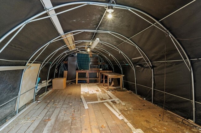 Building Photo - 3 Providence Hill Rd