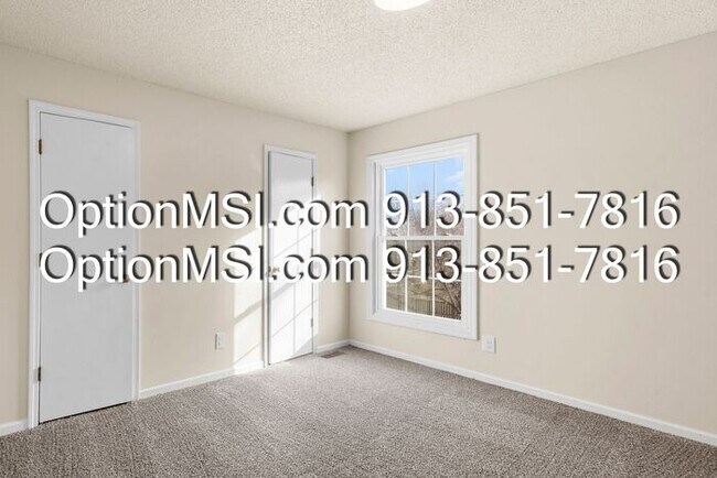 Building Photo - Welcome home to this charming two-story in South Woods subdivision