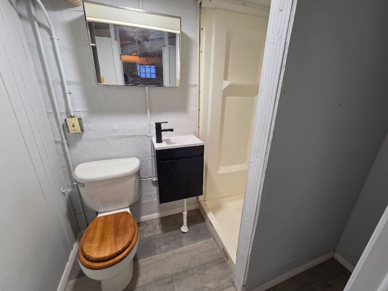 Building Photo - 41 W Interstate St