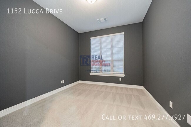 Building Photo - 1152 Lucca Ct