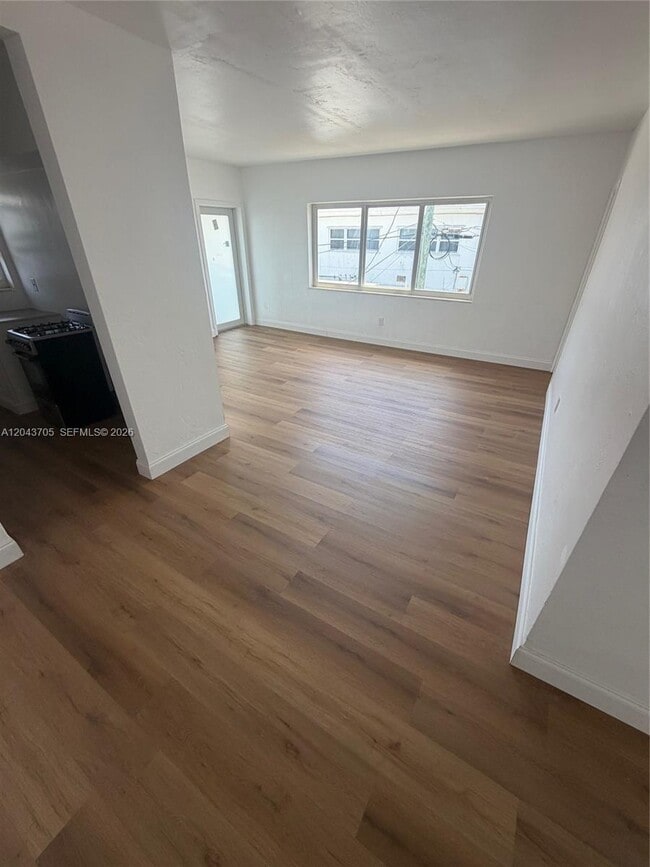Building Photo - 780 73rd St